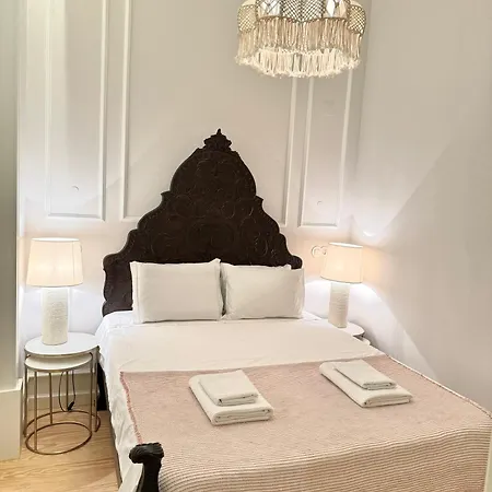 Appartement Charming On Rua Augusta